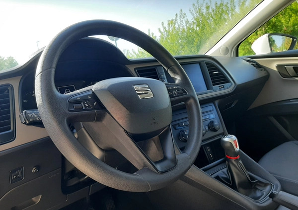 Seat Leon cena 41900 przebieg: 207000, rok produkcji 2017 z Słomniki małe 301